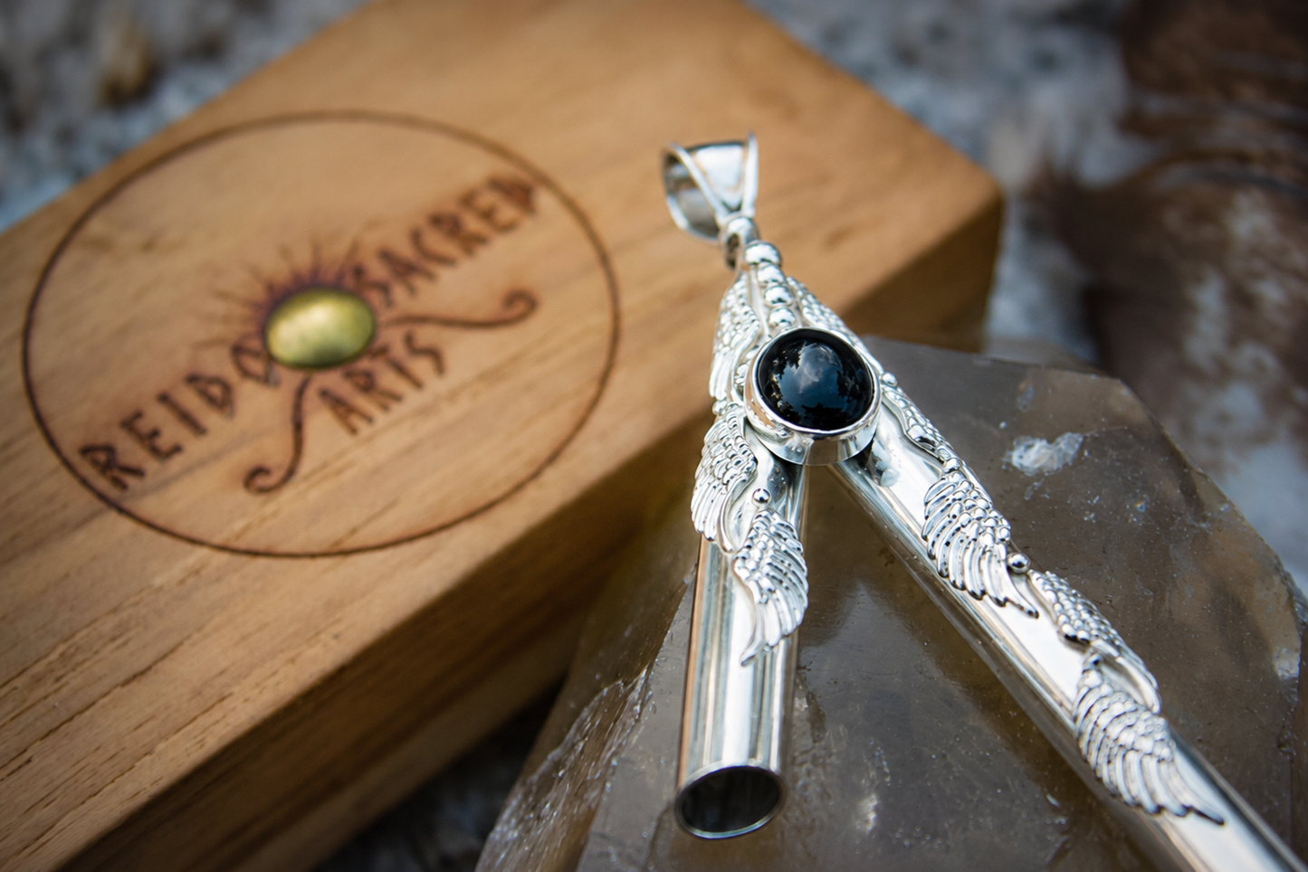 Angel Wings Onyx