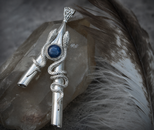 Kyanite Double Serpent w/wooden box