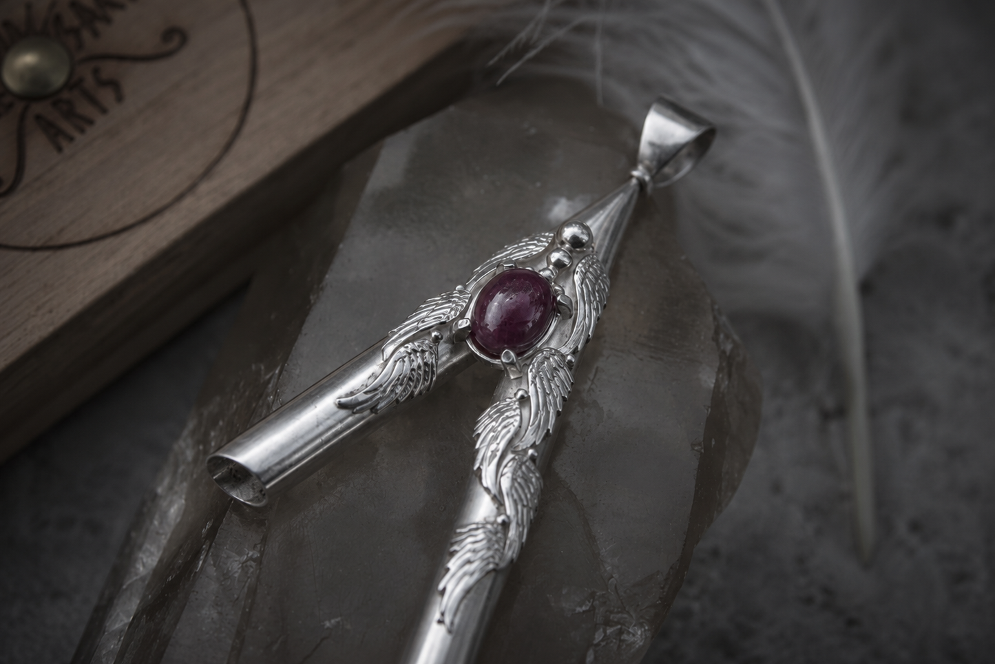 Ruby wings w / wooden box
