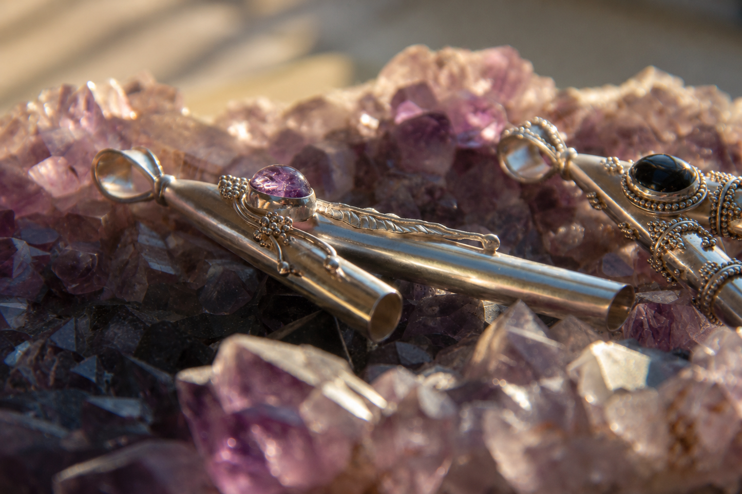 Amethyst Elf w/ wooden box