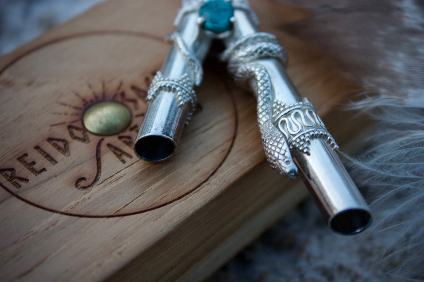 Turquoise Serpent alchemy w / wooden box